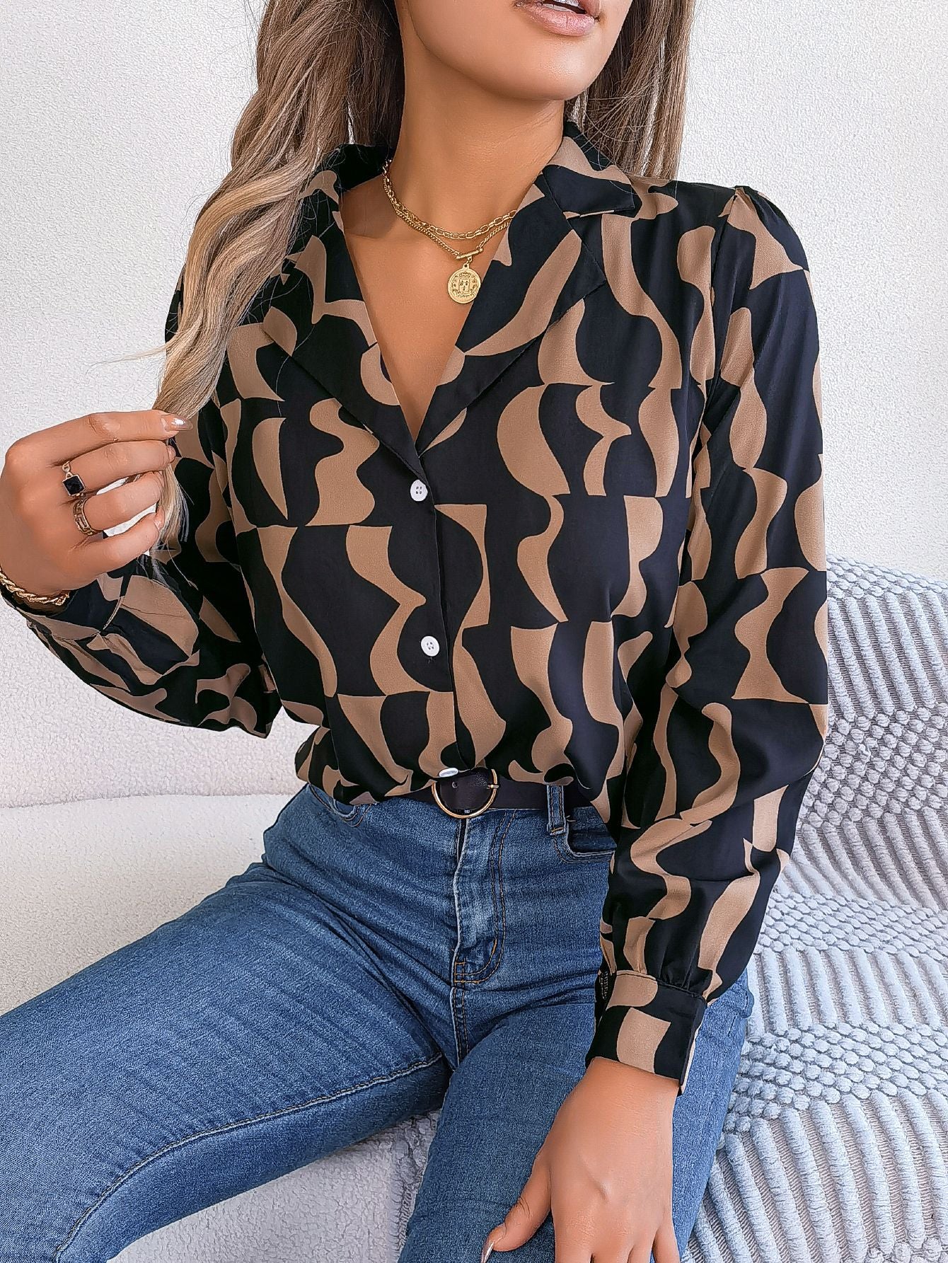 Chic Fall Brown and Black Patterned Long Sleeve Blouse